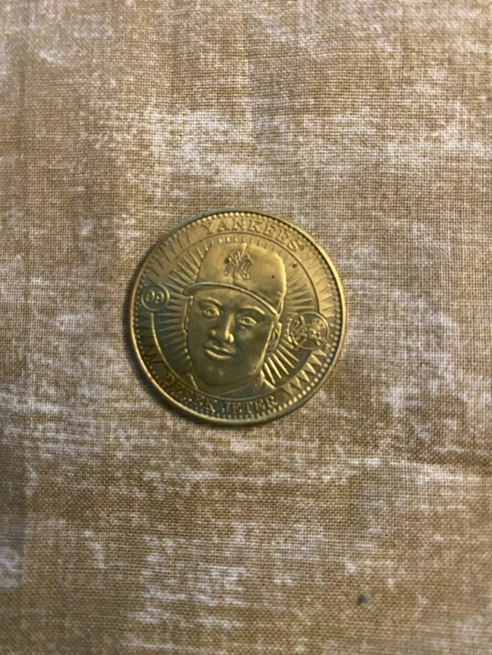 Derek Jeter GOLD color TOKEN 09 YANKEES 1988 Pinnacle Collection